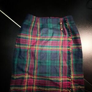 vintage wool kilt skirt with a red and green tartan plaid pattern Talbots size 8